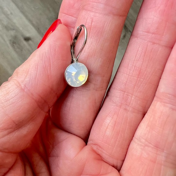 Vintage Y2K Swarovski White And Silver Drop Earrings - Picture 3 of 9